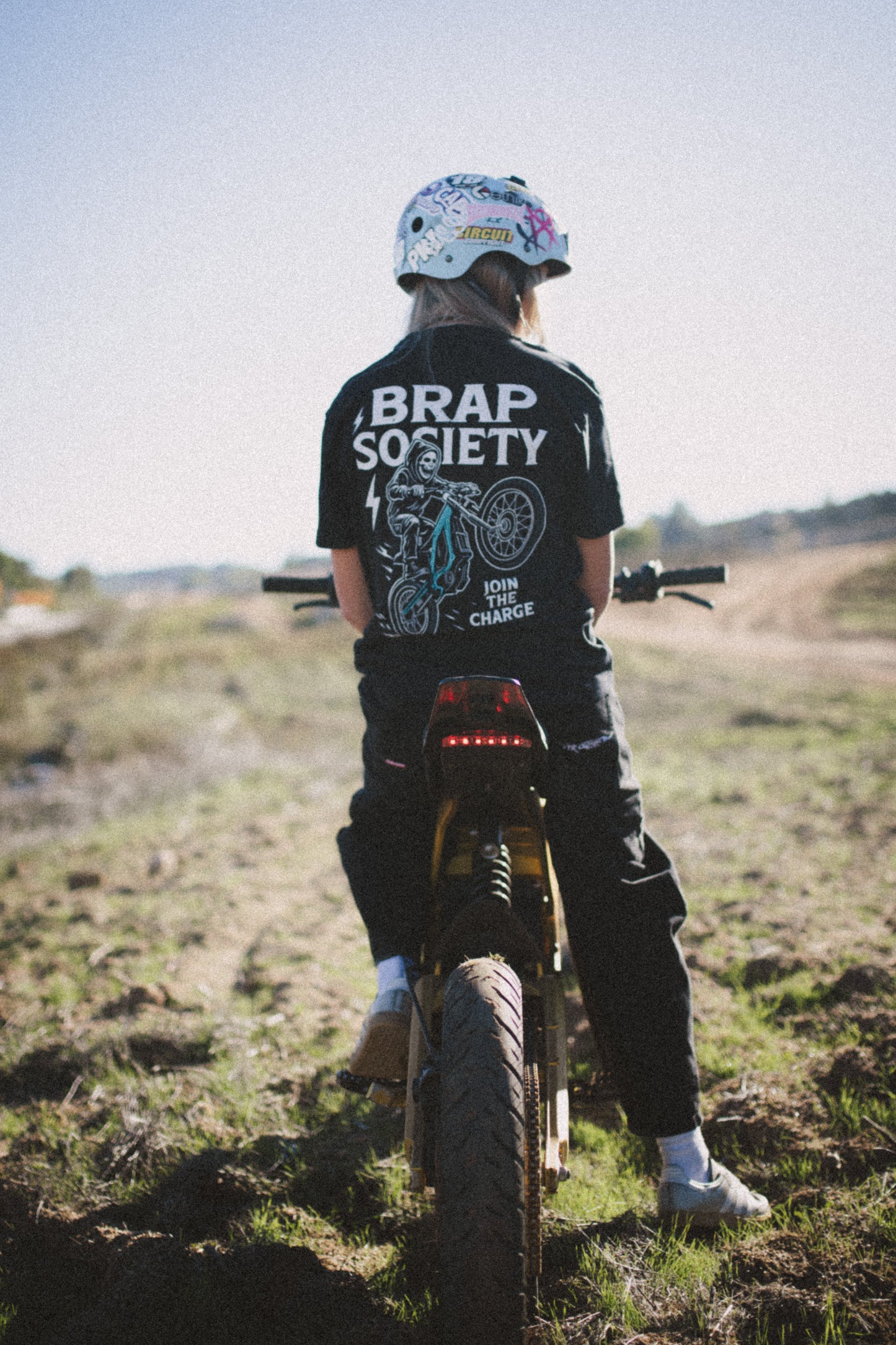 BRAP SOCIETY – Join The Charge Tee